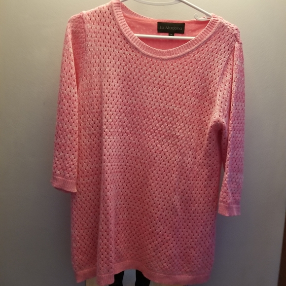 Top - Picture 1 of 1